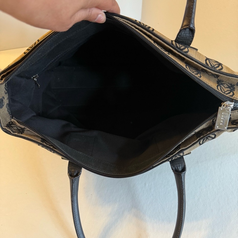 Loewe Anagram Shoulder Bag Tote - Picture 3 of 5